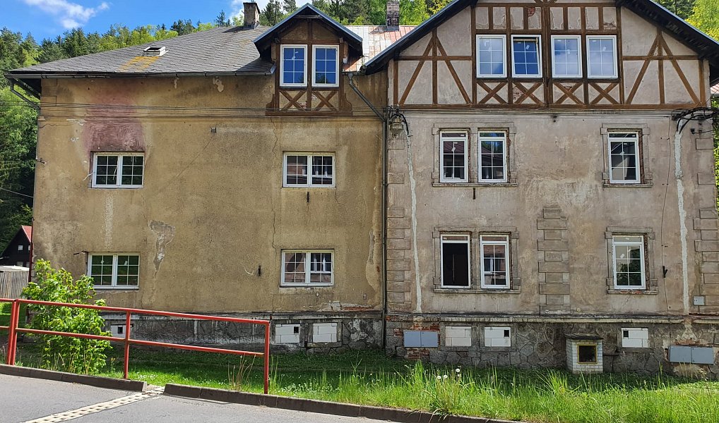 Prodej ubytovacího objektu 1 000 m², Oloví – náhled fotky 4
