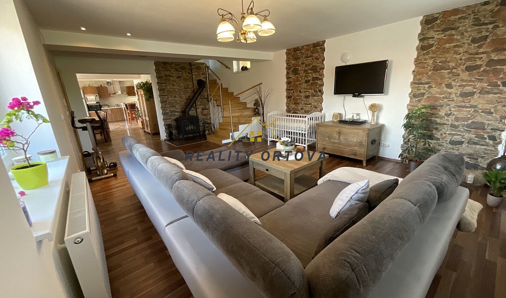Prodej domu 166 m² s pozemkem 2 688 m², Třebnouševes – náhled fotky 23