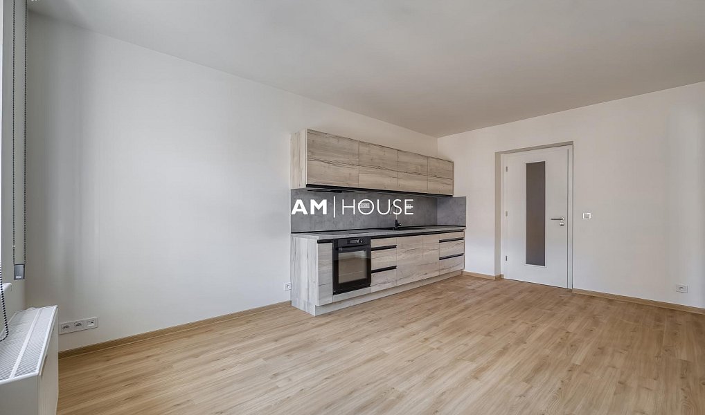Prodej bytu 2+kk 48 m², Praha – náhled fotky 3