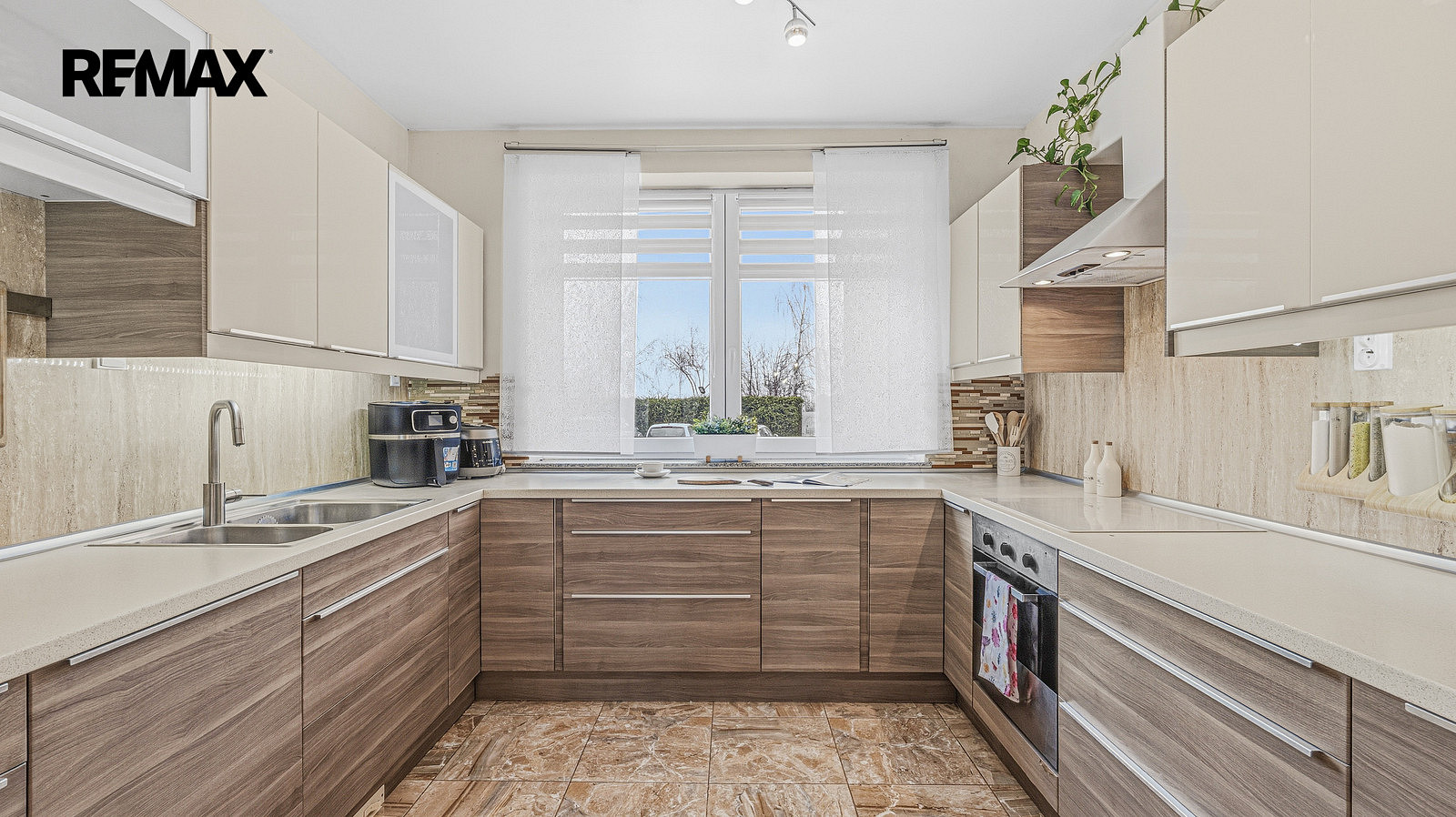 Prodej domu 213 m² s pozemkem 290 m² — photo 4
