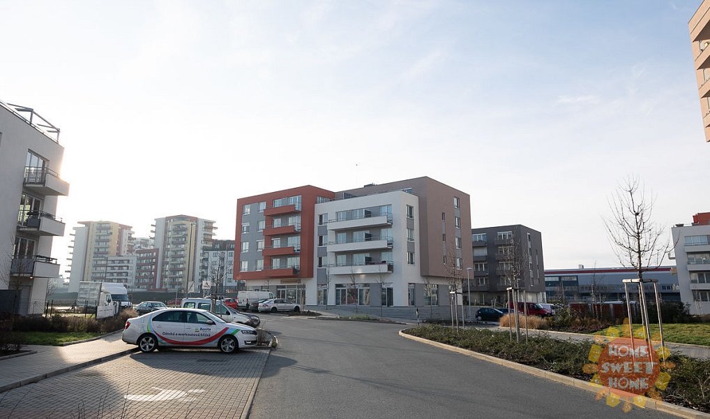 Pronájem bytu 3+kk 82 m², Praha – náhled fotky 15