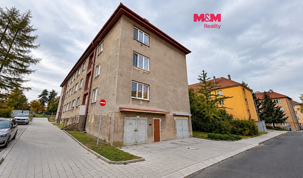 Pronájem bytu 2+1 56 m², 28. října, Louny