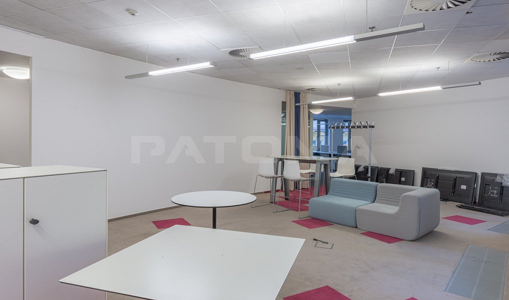 Pronájem kanceláře 379 m², Praha – náhled fotky 6