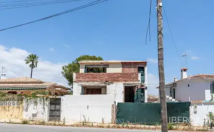 Prodej domu 274 m² s pozemkem 413 m²