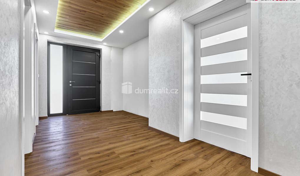 Prodej domu 160 m² s pozemkem 470 m², Ruda – náhled fotky 18