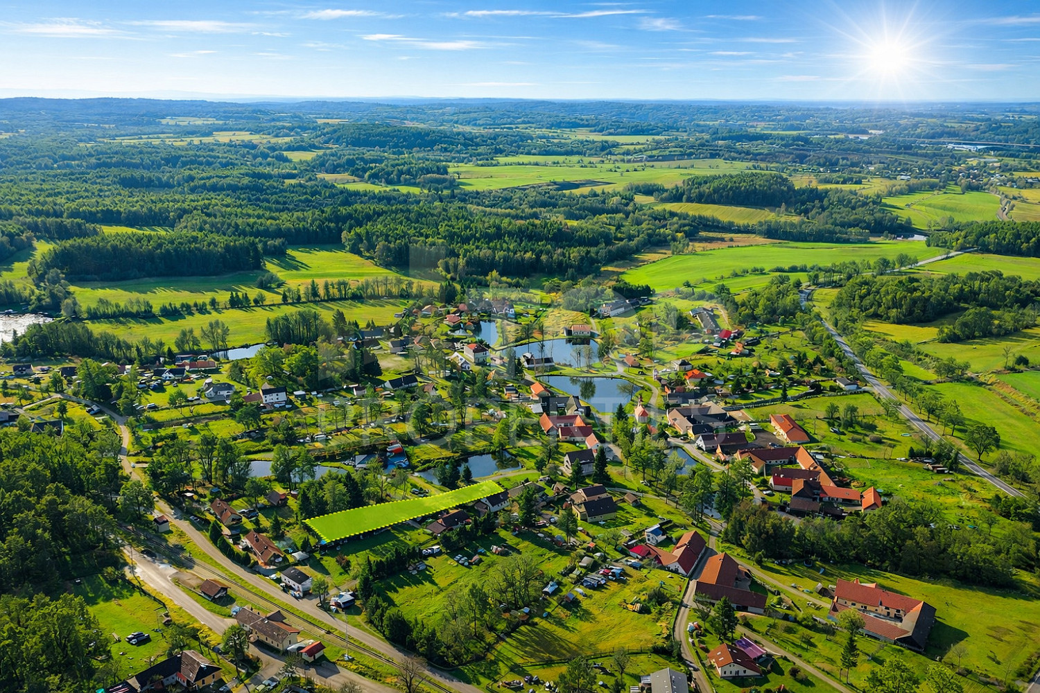 Prodej stavebního pozemku 933 m² – fotografie 3