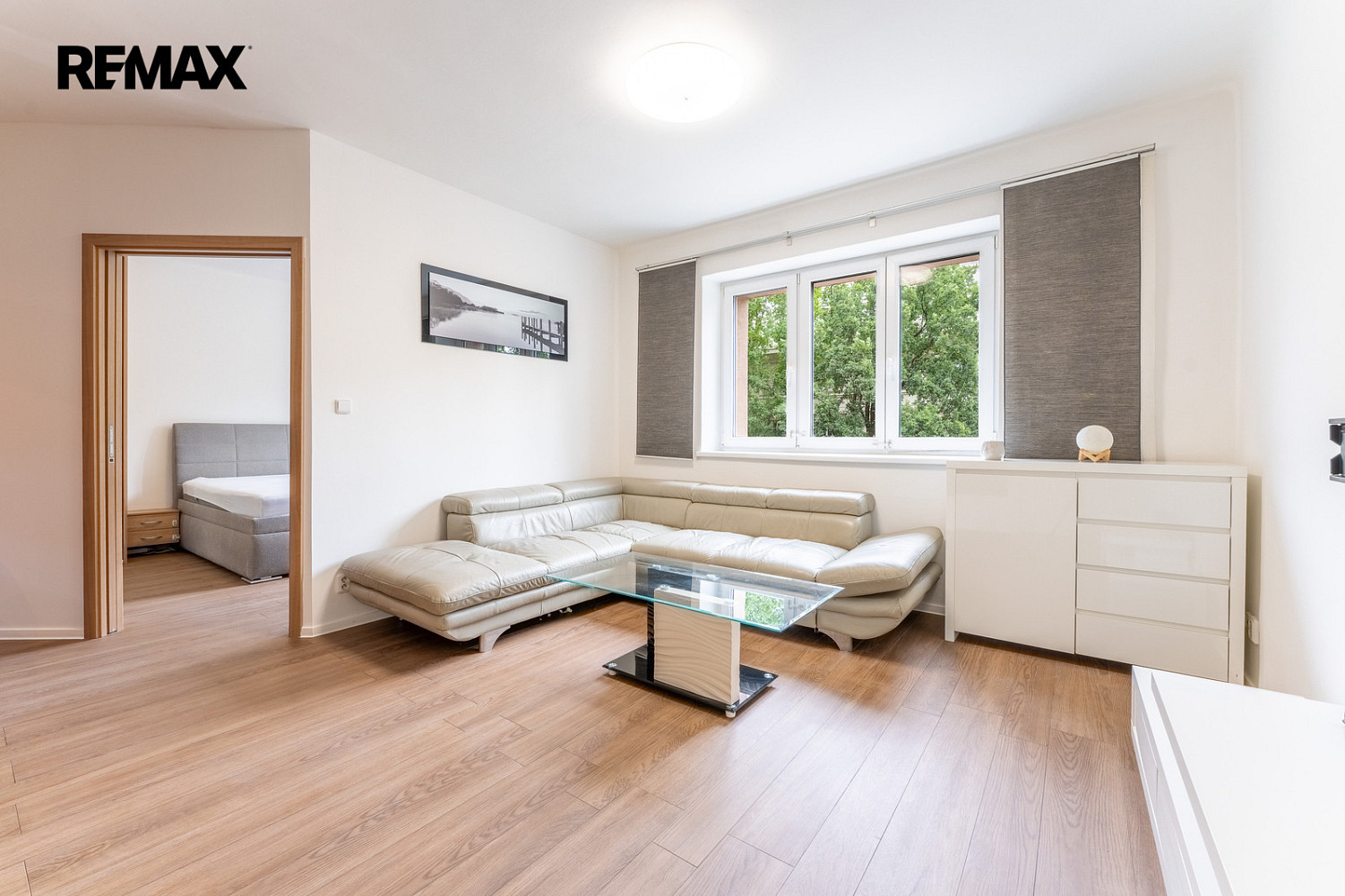 Pronájem bytu 2+kk 52 m² — photo 2