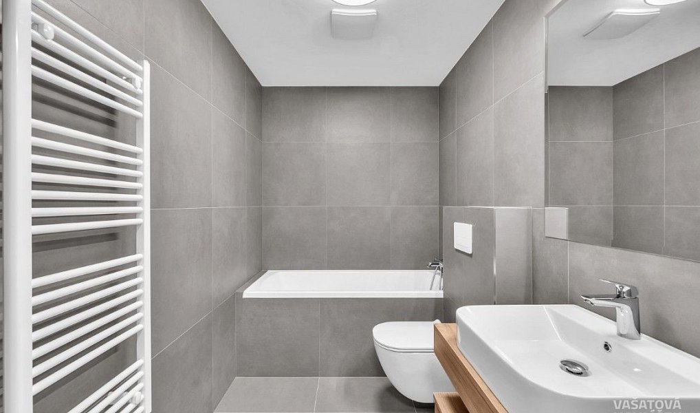 Pronájem bytu 3+1 188 m², Hradec Králové – náhled fotky 12
