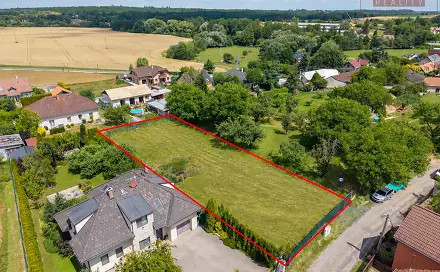 Prodej stavebního pozemku 1 057 m², Dobročovice, okres Praha-východ