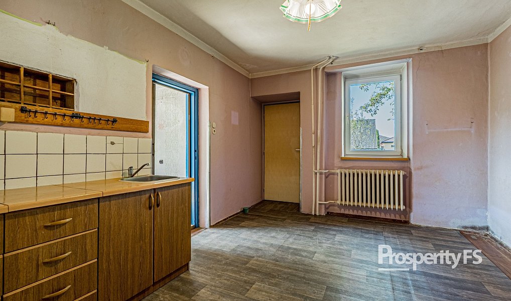 Prodej domu 180 m² s pozemkem 3 422 m², Ropice – náhled fotky 39