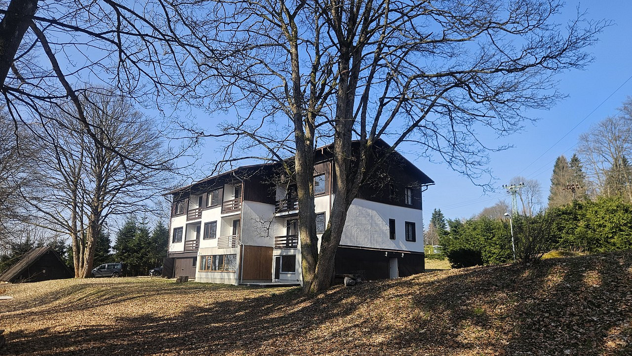 Prodej domu 635 m² s pozemkem 11 396 m²