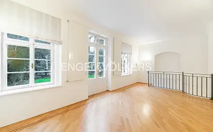 Pronájem bytu 5+1 184 m²