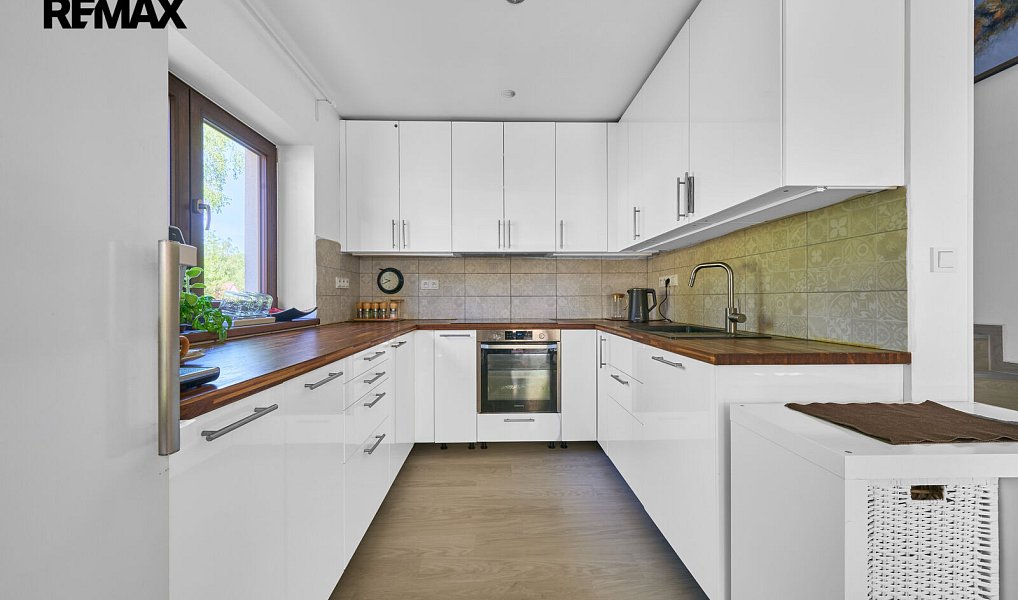Prodej domu 114 m² s pozemkem 1 305 m², Chotěvice – náhled fotky 10