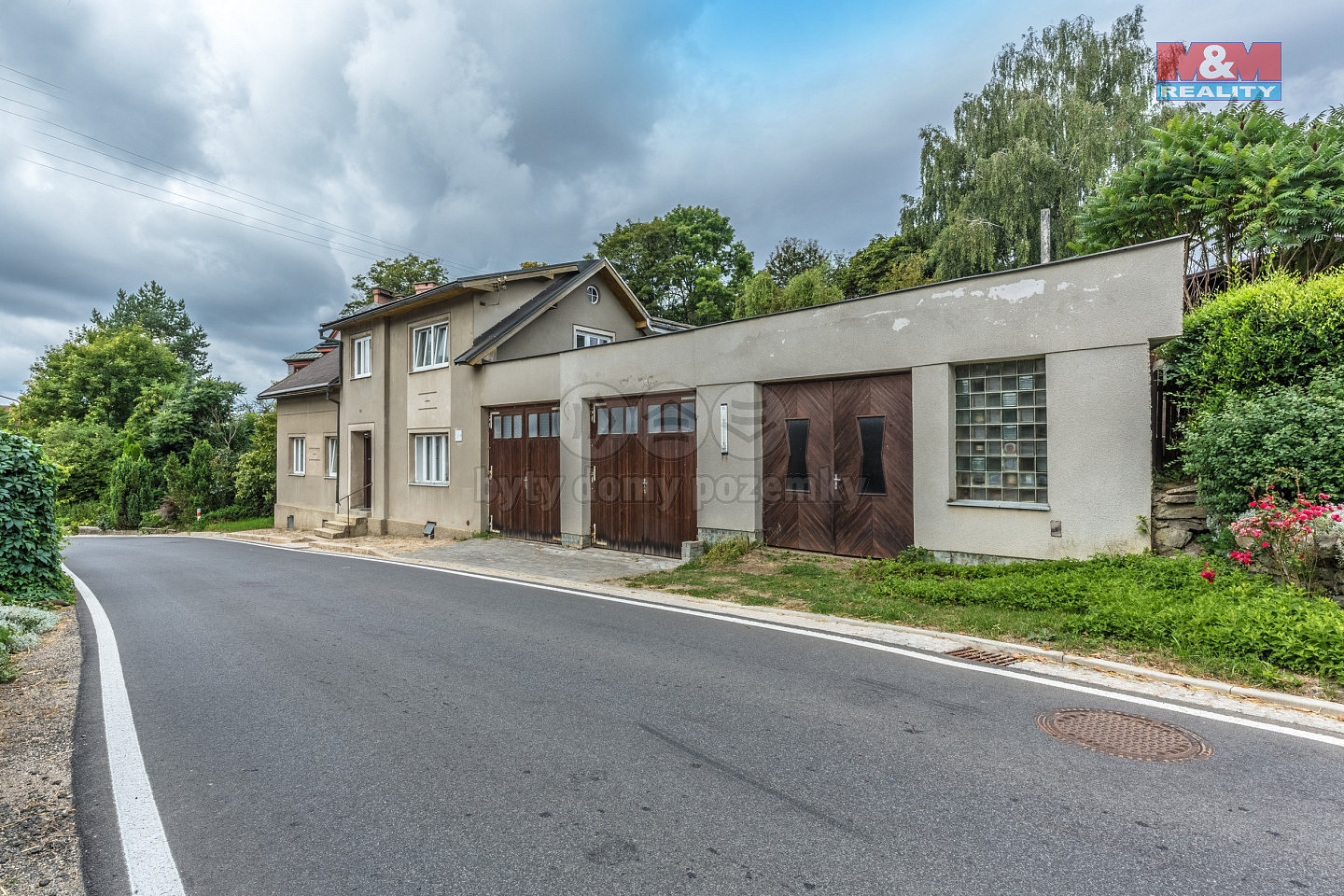 Prodej domu 246 m² s pozemkem 605 m² — photo 2