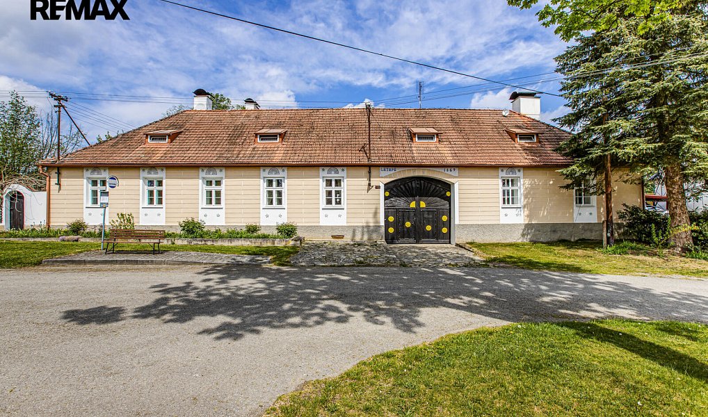 Prodej ubytovacího objektu 804 m², Předslavice – náhled fotky 12