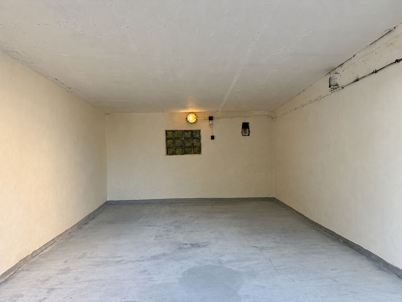 Prodej garáže 25m2, ulice marie pomocné, litoměřice — photo 2