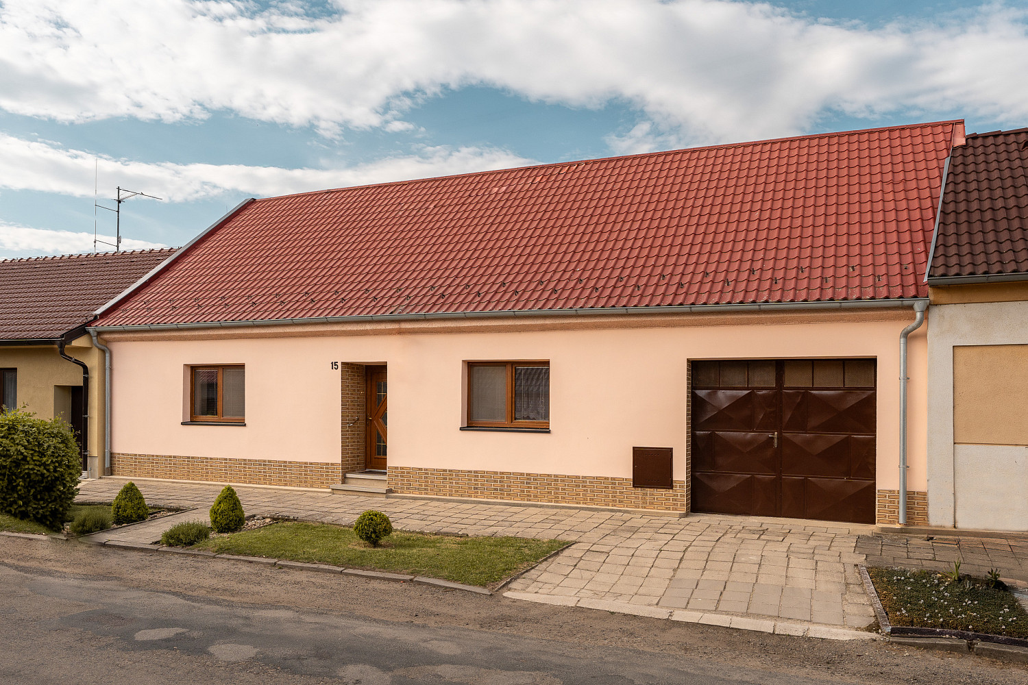 Prodej domu 200 m² s pozemkem 1 330 m²