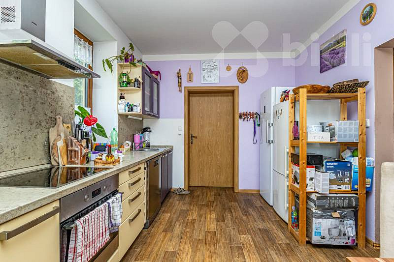 Prodej domu 210 m² s pozemkem 911 m² – fotografie 5