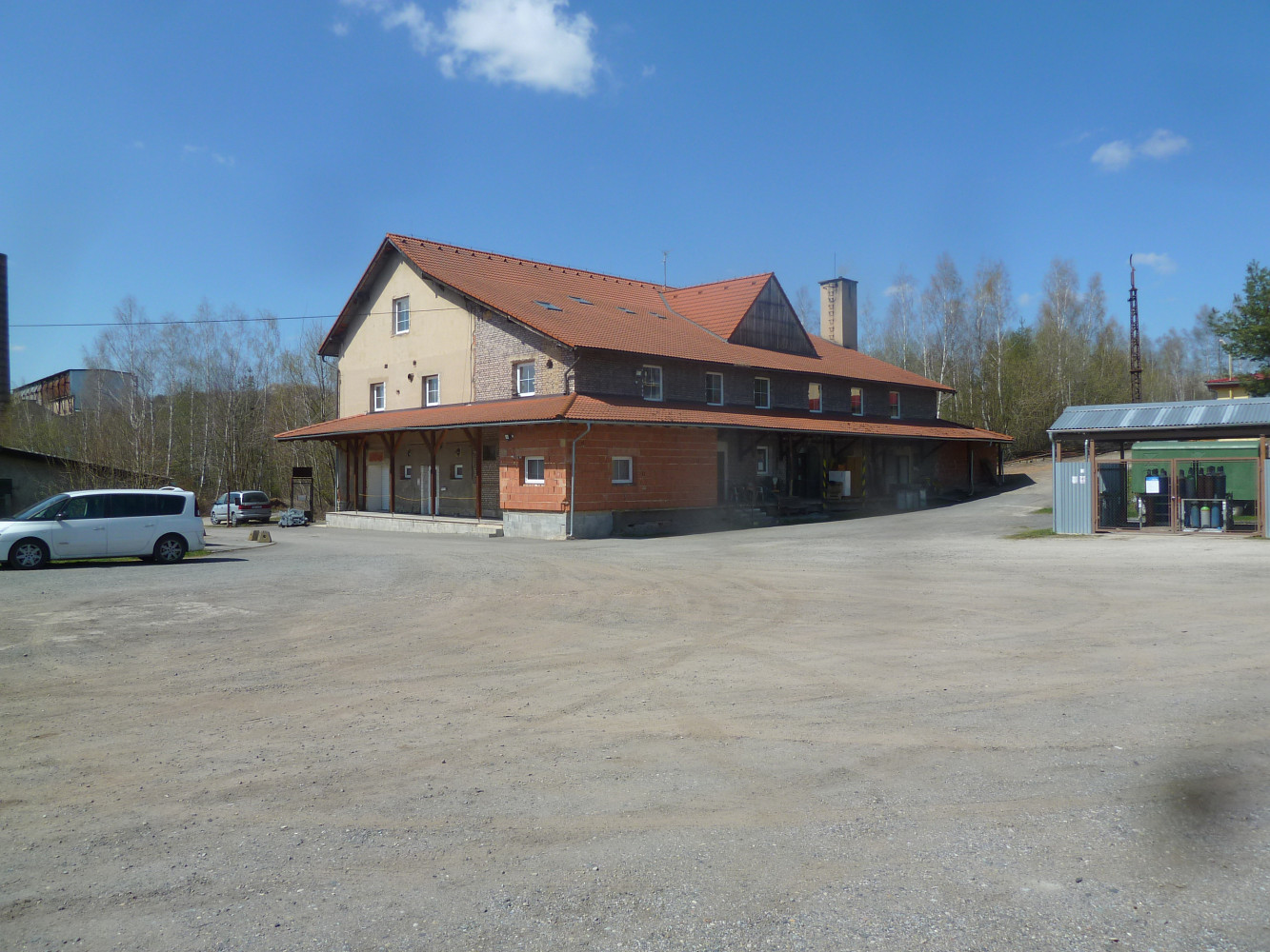 Pronájem skladovacích prostor 186 m²