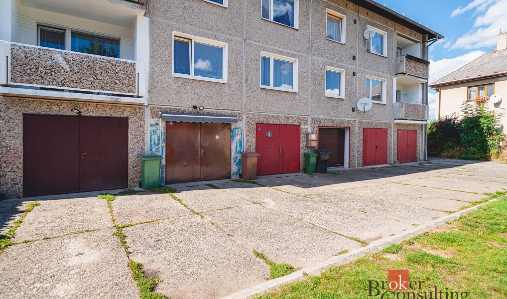 Prodej bytu 3+1 80 m², Kolinec – náhled fotky 20