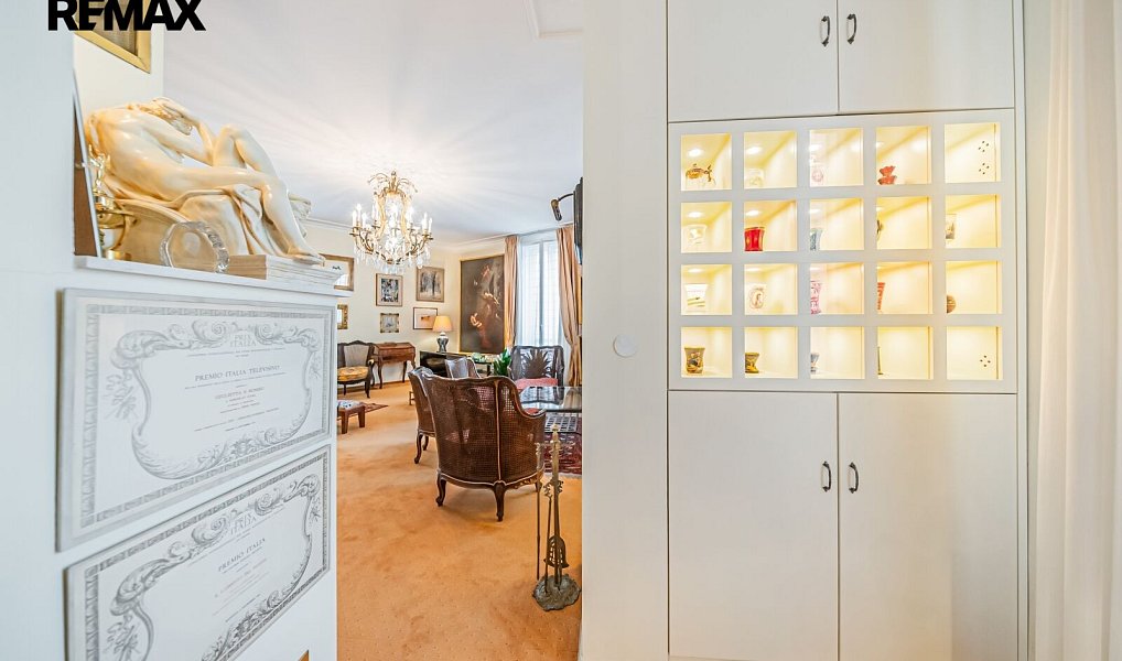 Prodej kanceláře 333 m², Praha – náhled fotky 9