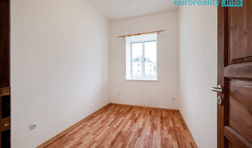Pronájem bytu 3+kk 58 m², Luby – náhled fotky 4