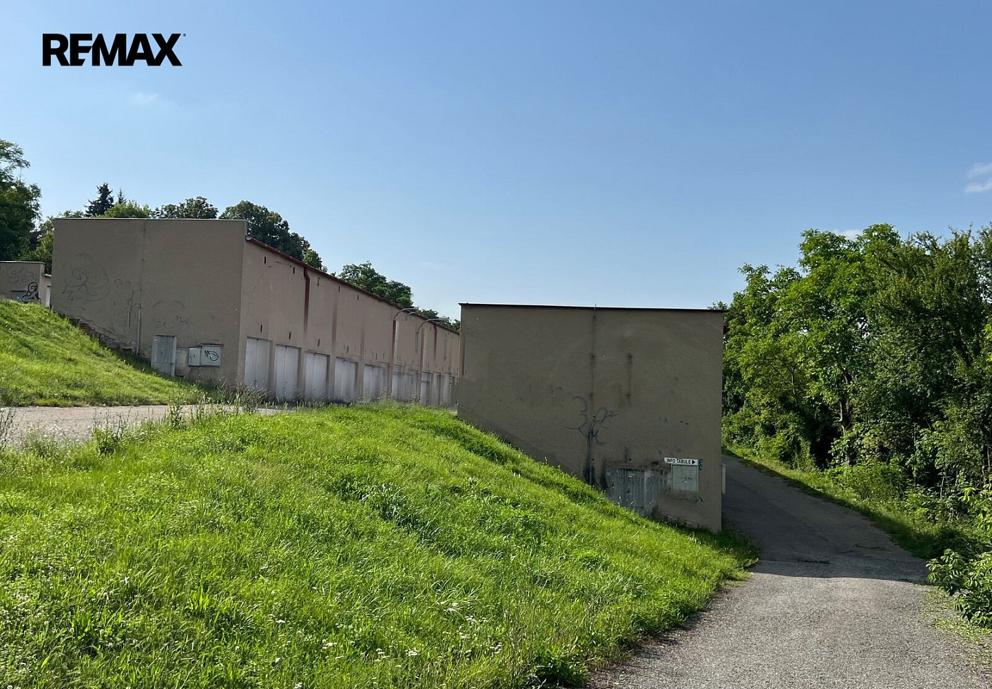 Prodej cihlové garáže Brno Řečkovice – fotografie 3