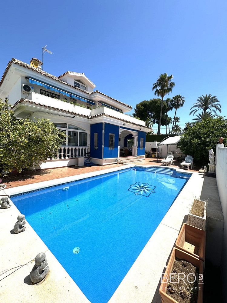 Prodej domu 312 m² s pozemkem 545 m²