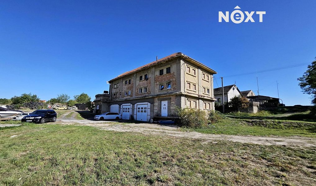 Prodej stavebního pozemku 1 518 m², Černuc – náhled fotky 8