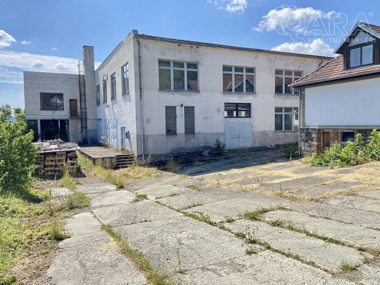 Pronájem výrobních prostor 1 622 m²