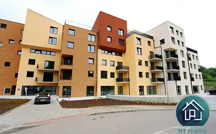 Prodej bytu 3+kk 89 m², Za Jitonou, Český Krumlov - Latrán