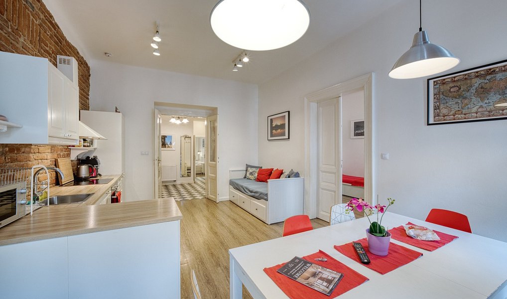 Prodej bytu 3+1 96 m², Praha – náhled fotky 2