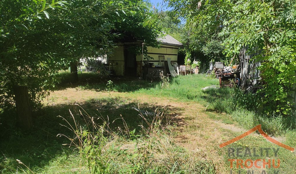 Prodej stavebního pozemku 1 623 m², Přestavlky – náhled fotky 4