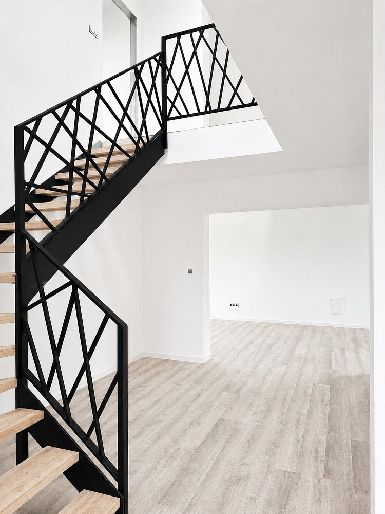 Prodej domu 188 m² s pozemkem 933 m² – fotografie 2
