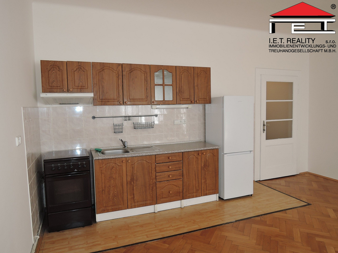 Pronájem bytu 1+kk 41 m² – fotografie 2
