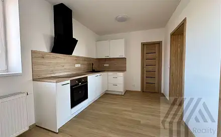 Pronájem bytu 2+1 50 m², Lány u Dašic, okres Pardubice