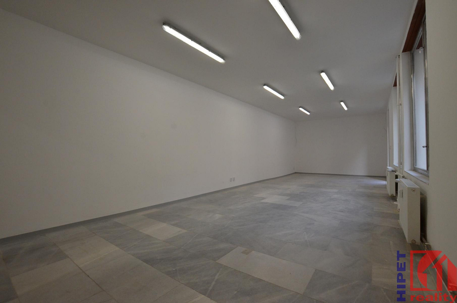 Pronájem obchodních prostor 60 m² – fotografie 4