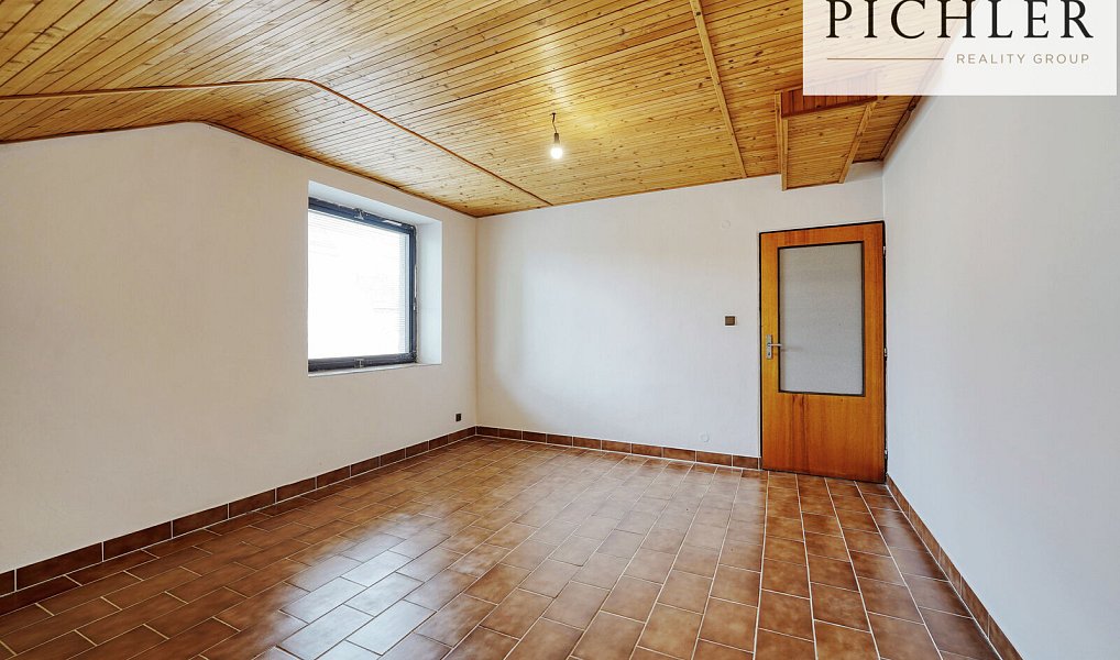 Prodej domu 320 m² s pozemkem 1 660 m², Tymákov – náhled fotky 28