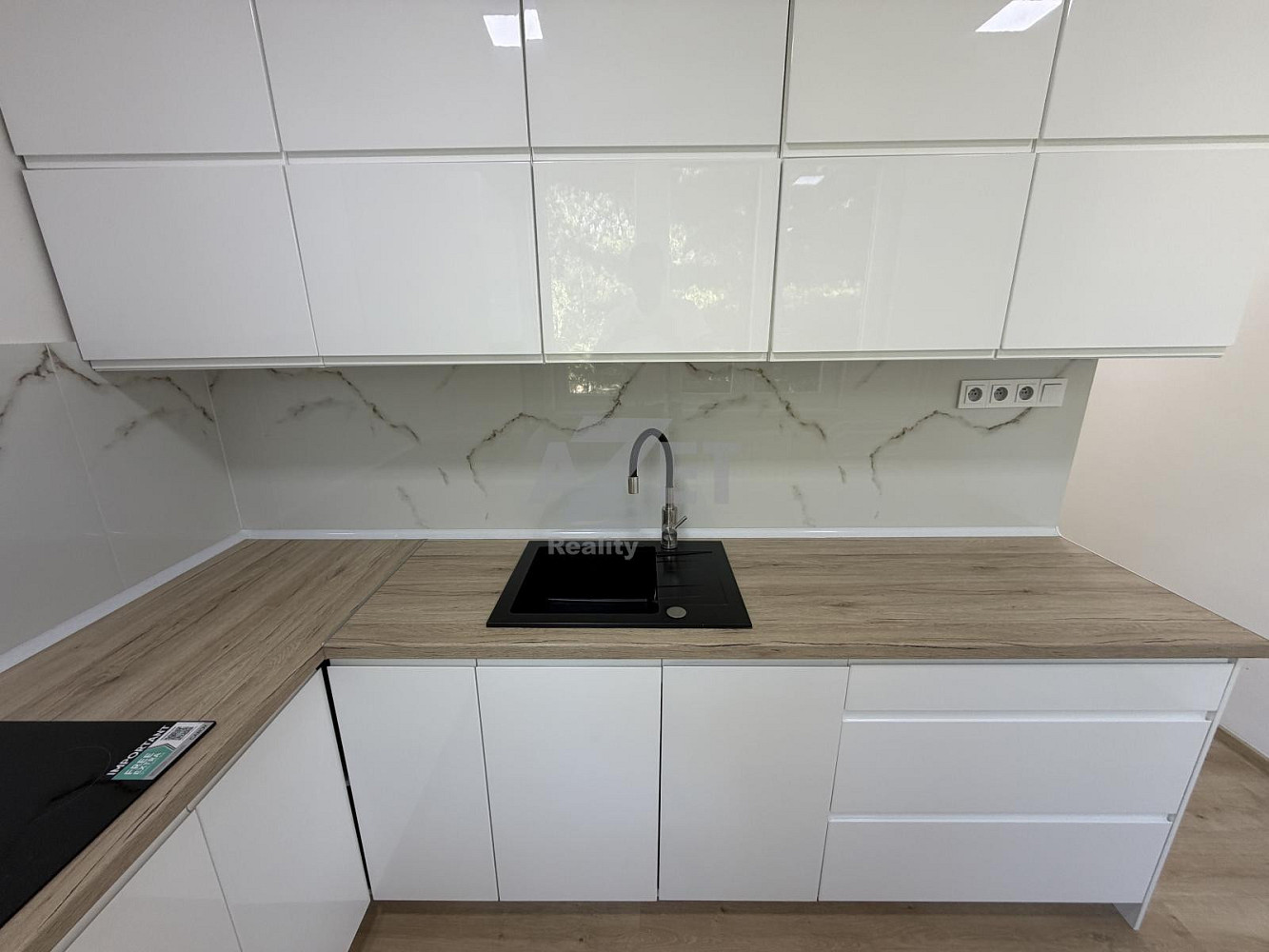 Prodej bytu 2+1 57 m² – fotografie 2