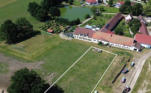 Prodej stavebního pozemku 1 813 m², Pištín - Pašice, okres České Budějovice
