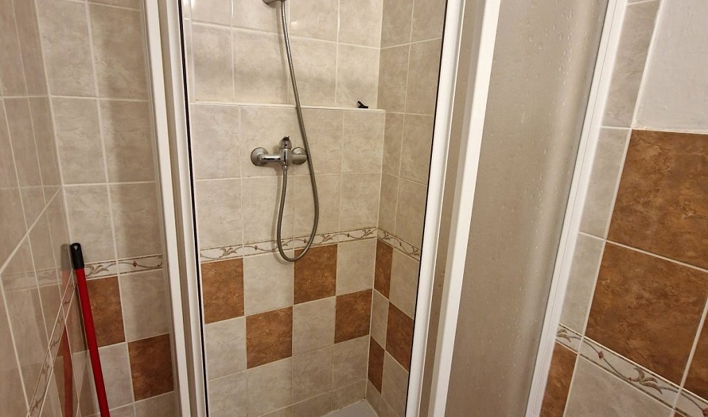 Pronájem bytu 1+kk 24 m², Liberec – náhled fotky 3