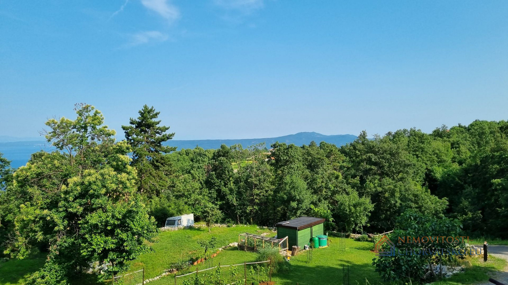 Prodej domu 200 m² s pozemkem 1 000 m² - Vista 6