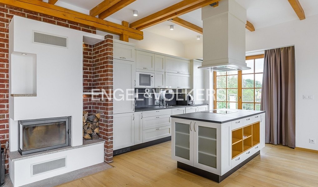 Pronájem bytu 4+kk 202 m², Praha – náhled fotky 4