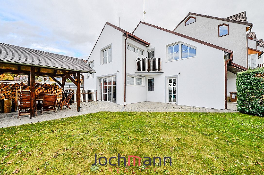 Prodej domu 187 m² s pozemkem 289 m²