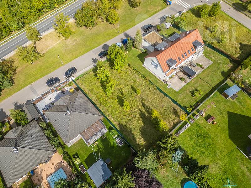Prodej stavebního pozemku 745 m² – fotografie 5