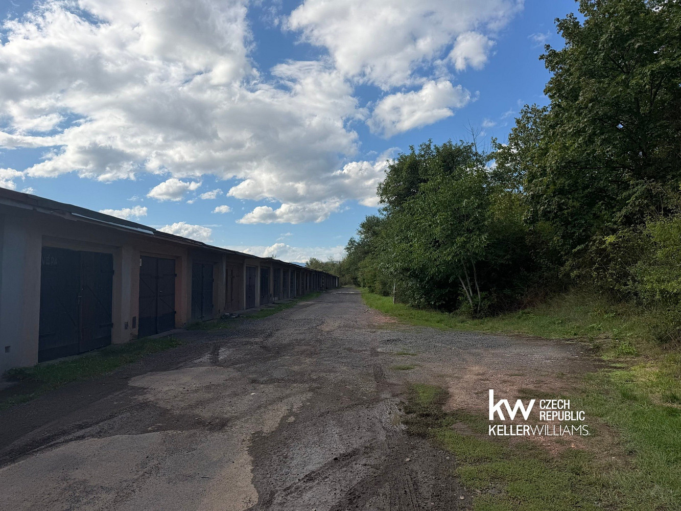 Prodej garáže 30 m2 – fotografie 4
