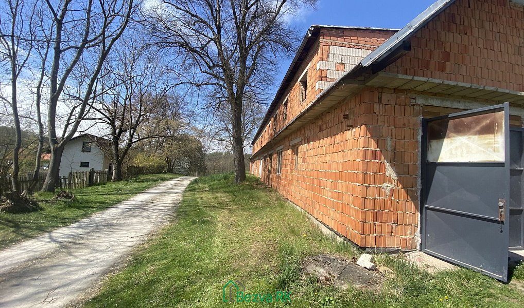 Prodej obchodních prostor 1 358 m², Varvažov – náhled fotky 15