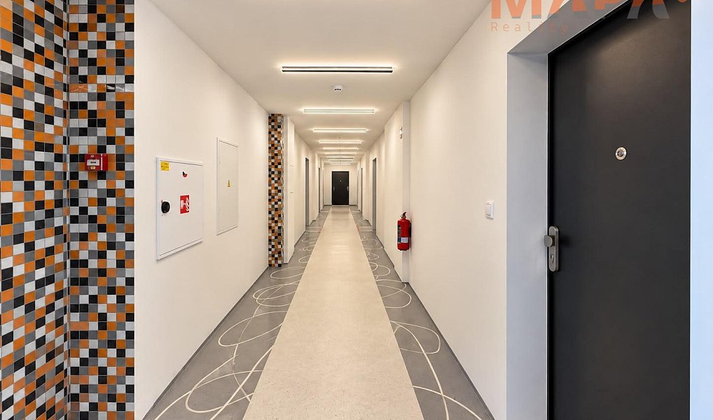 Prodej bytu 1+kk 27 m², Praha – náhled fotky 4