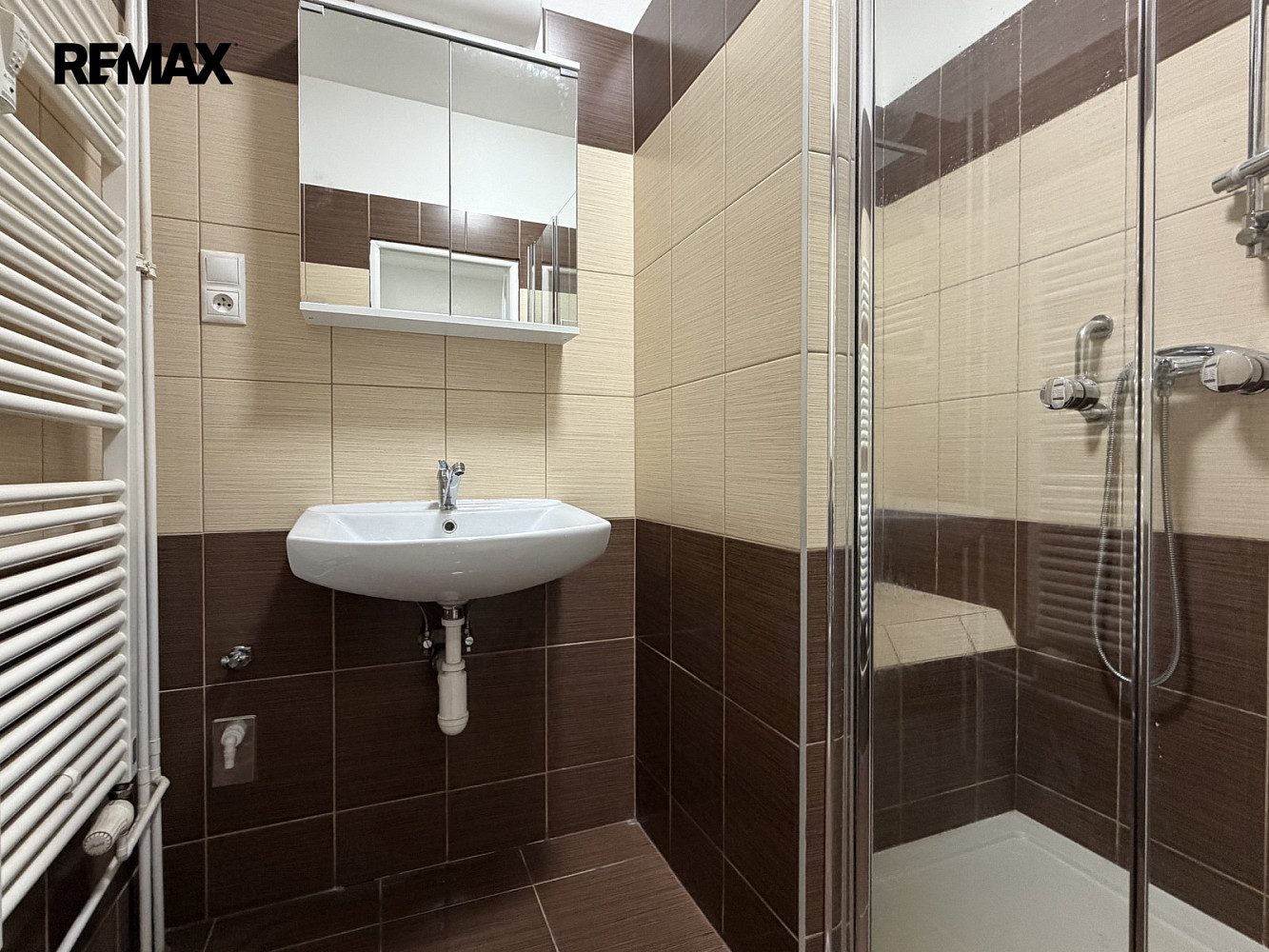 Pronájem bytu 2+1 52 m² — photo 3