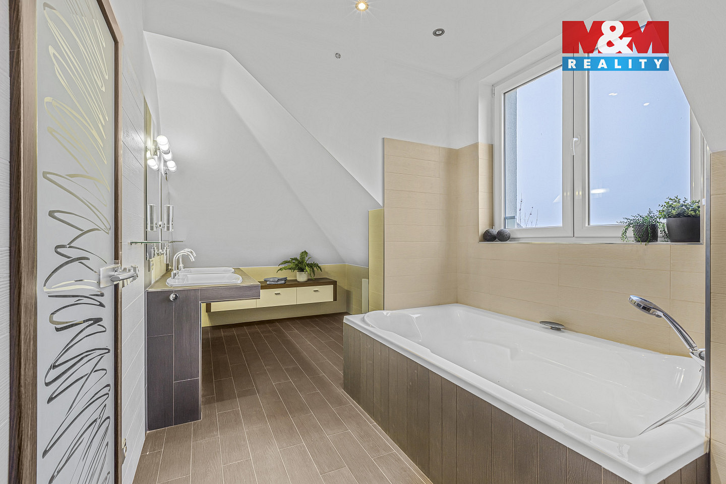 Prodej domu 255 m² s pozemkem 1 184 m² – fotografie 5